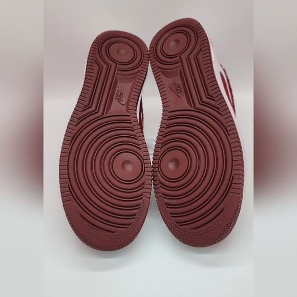 Nike AF1 Low 'Hyper Red' - Picture 5 of 6